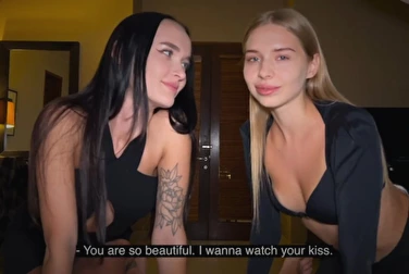 Это шутка или ты реально привела подругу для двойного минета? Это шутка или ты реально привела подругу для двойного минета?