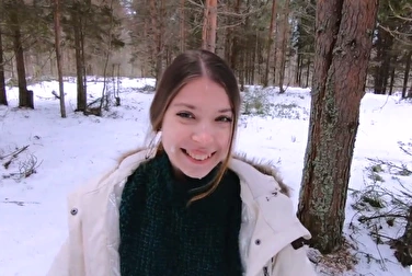 На улице мороз, но влюблённых студентов это не остановило На улице мороз, но влюблённых студентов это не остановило