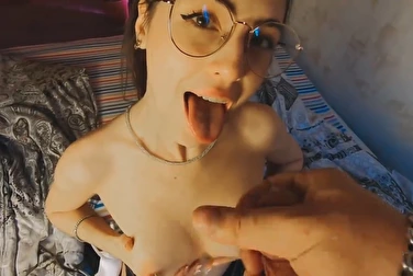 Опоздала на работу из-за минета парню — это уважительная причина?